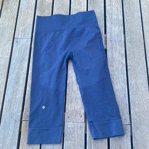 ❌❌SOLD❌❌ Lululemon Crops Size 6